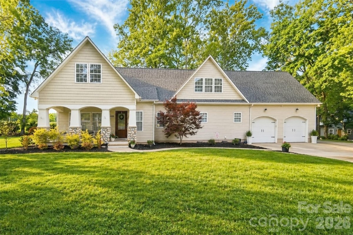 4484 Ranchway Drive