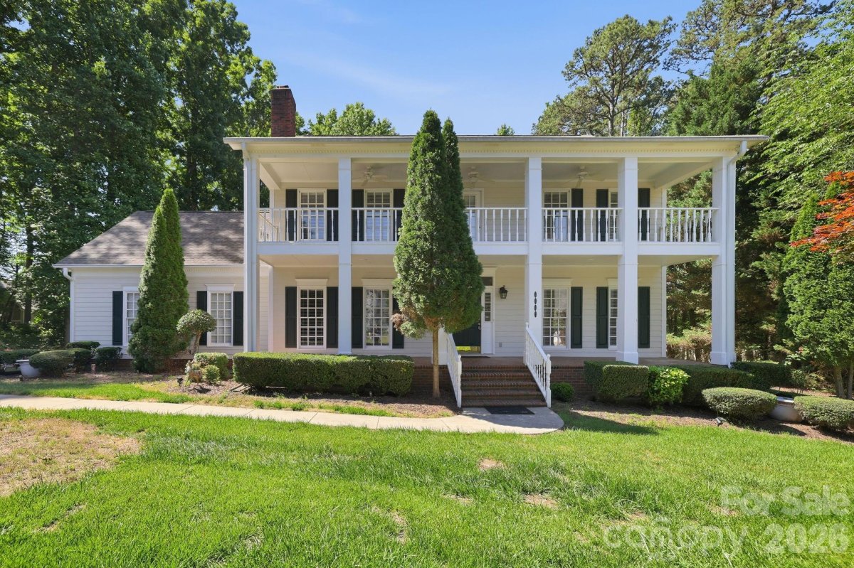 7000 Hollow Oak Drive