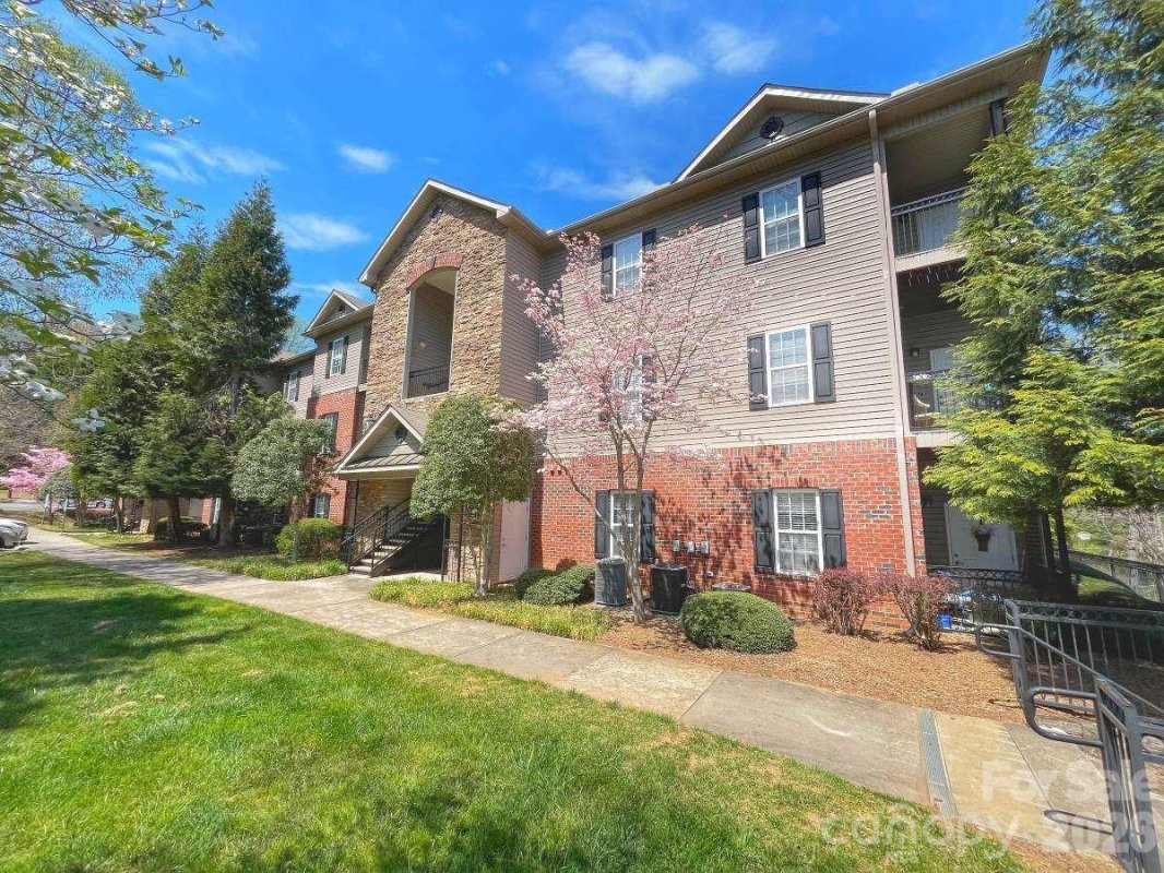 415 Appeldoorn Circle