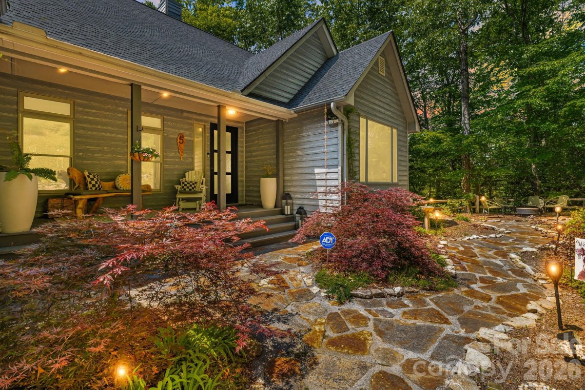 5 Saddle Ridge