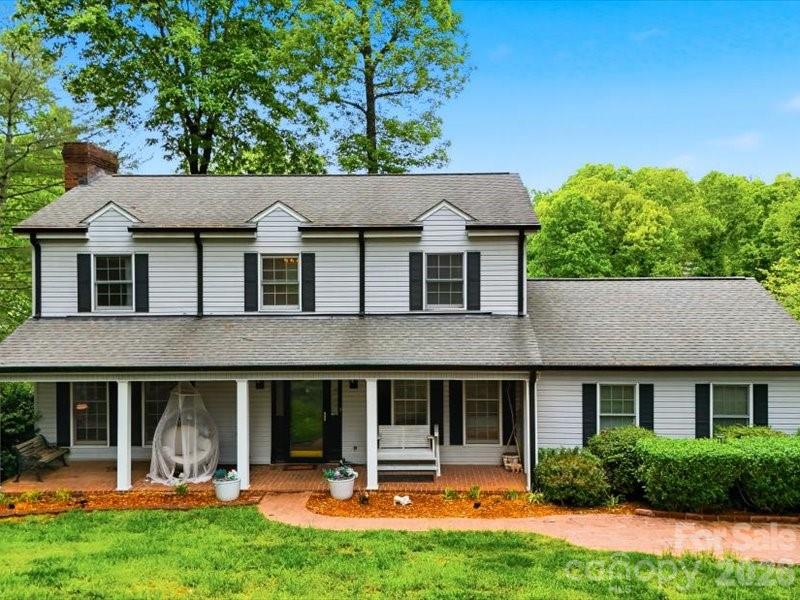 6 Woodland Circle
