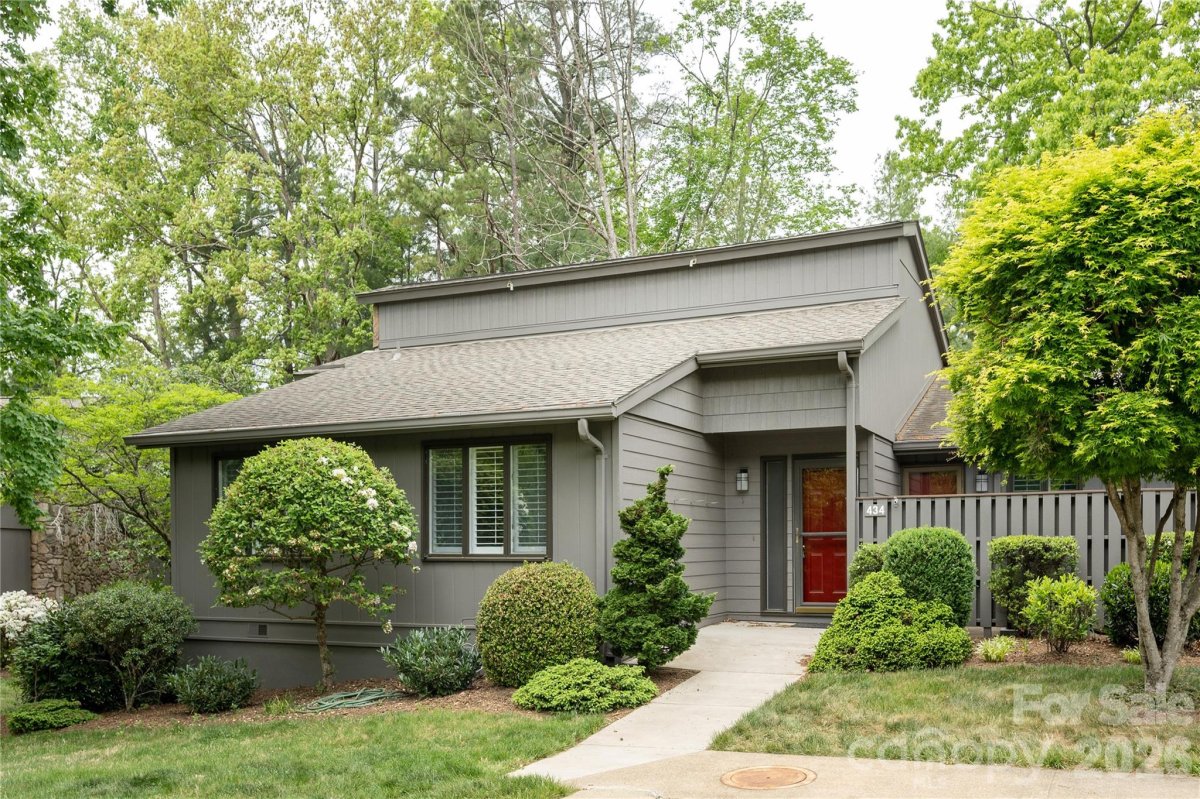 434 Crowfields Drive