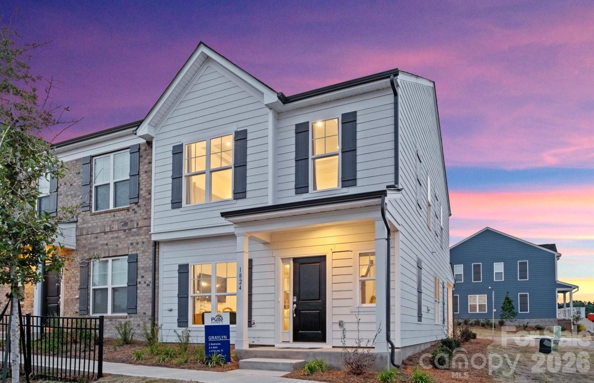 2100 Cobble Court