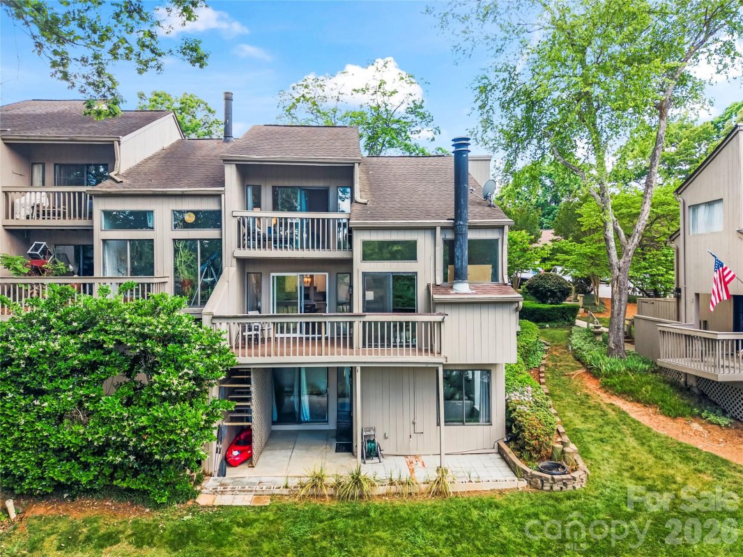 78 Ridgeport Road