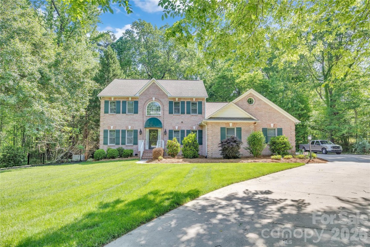106 Mist Valley Drive