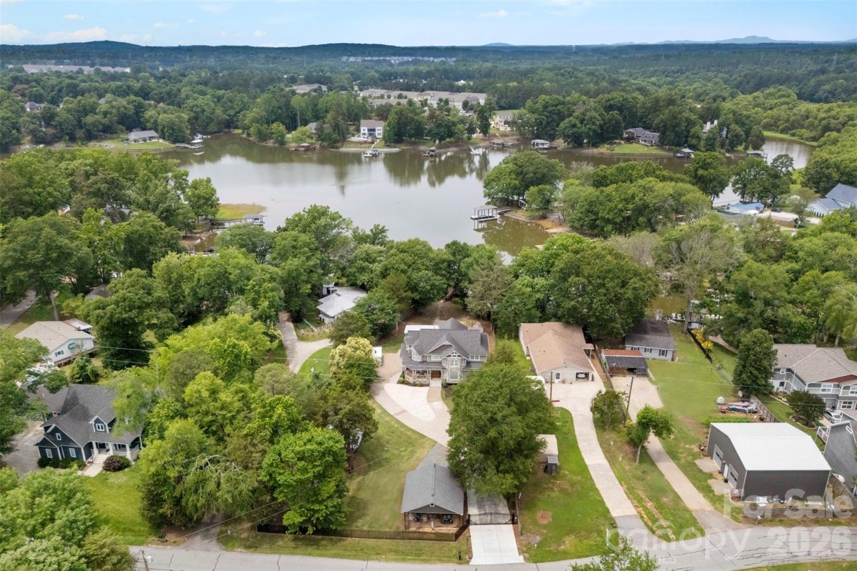 5555 Riverfront Road