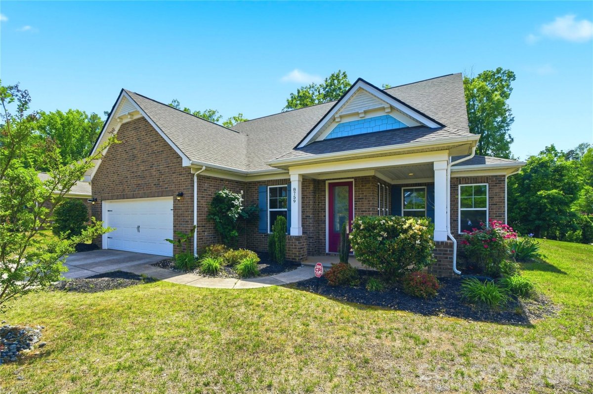 8759 Mullis Forest Court