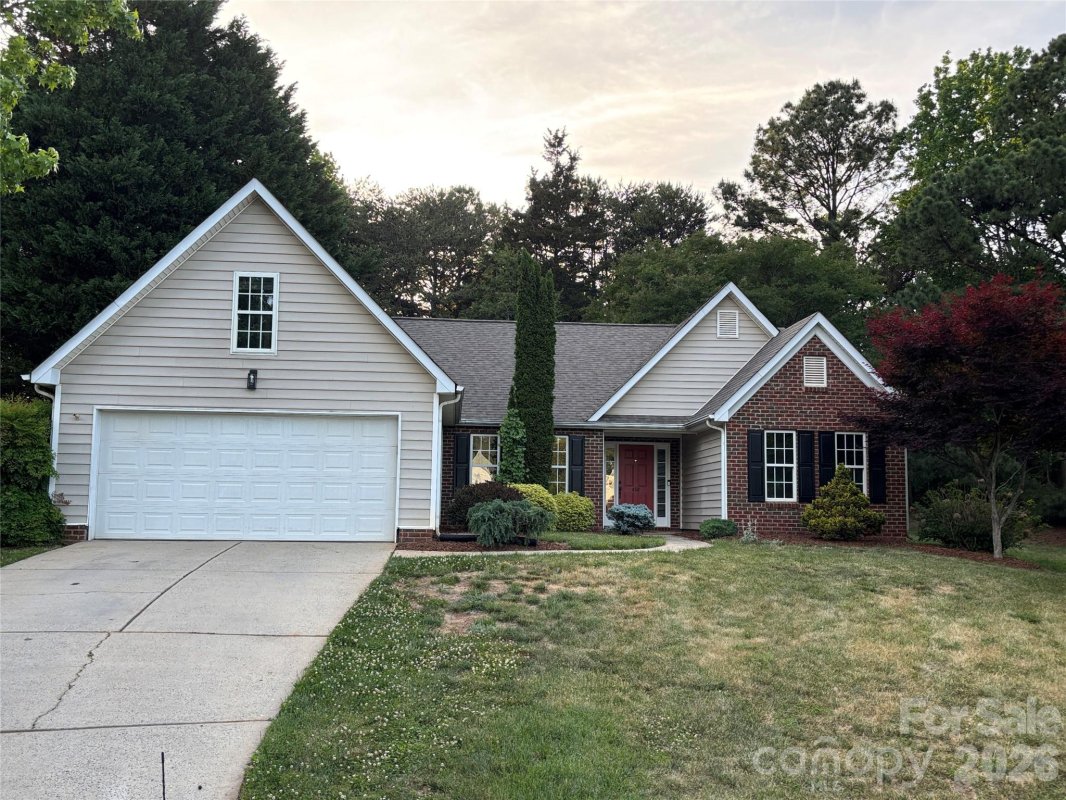450 Glencrest Drive