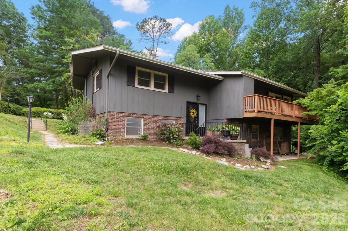 132 E Whisperwood Circle