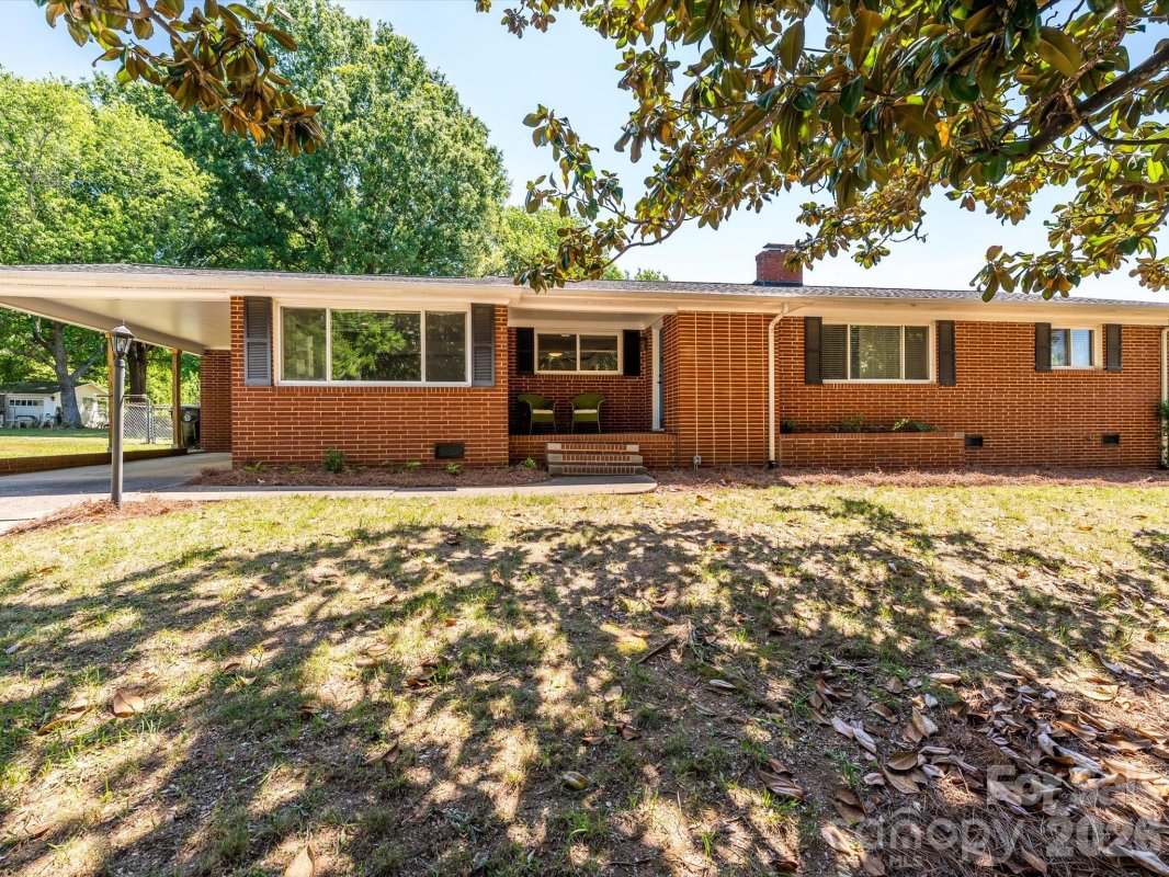 354 S Magnolia Street
