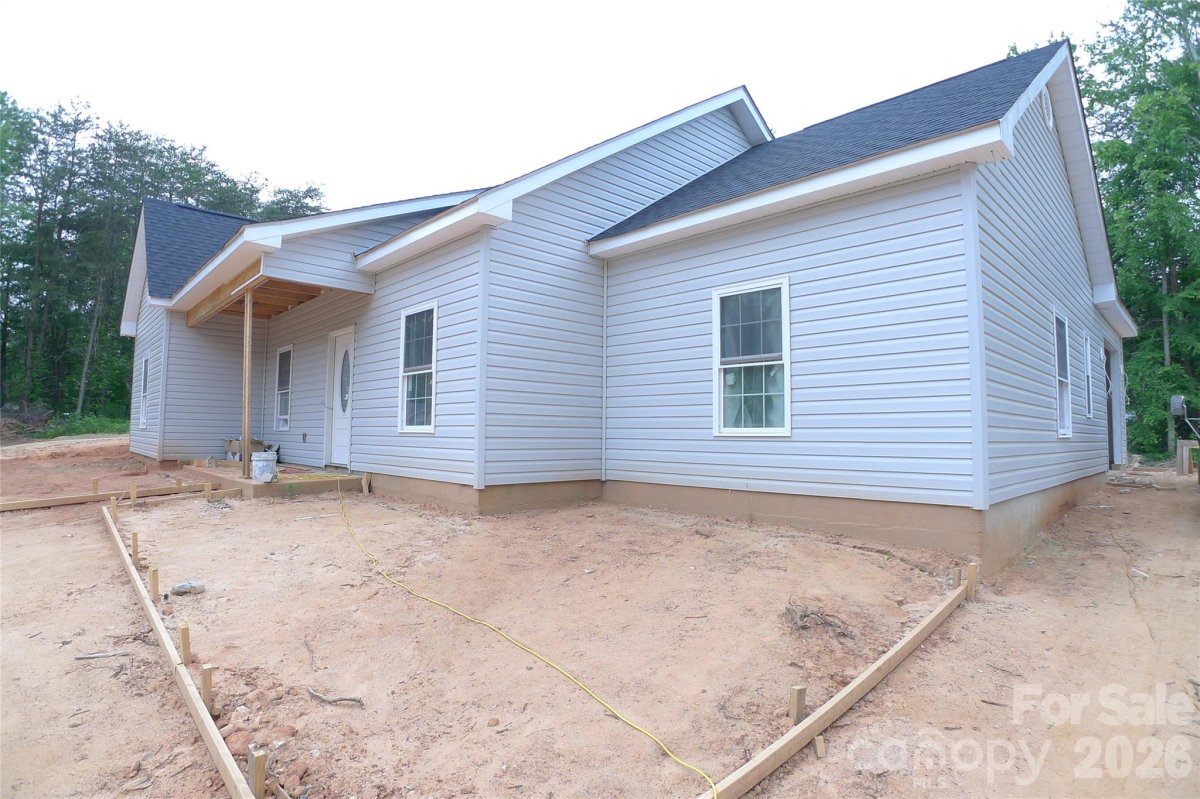 185 Creekside Drive