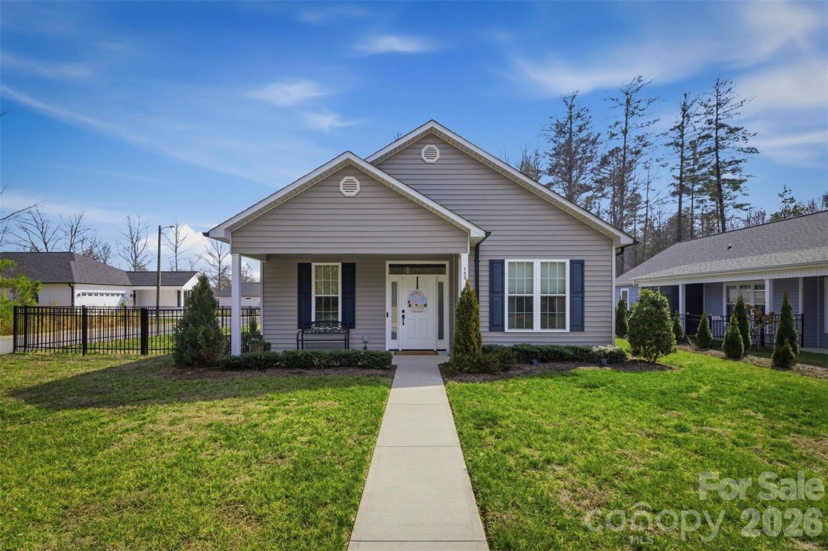 152 Eagles Landing