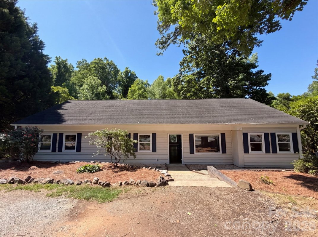 1322 Carolyn Drive