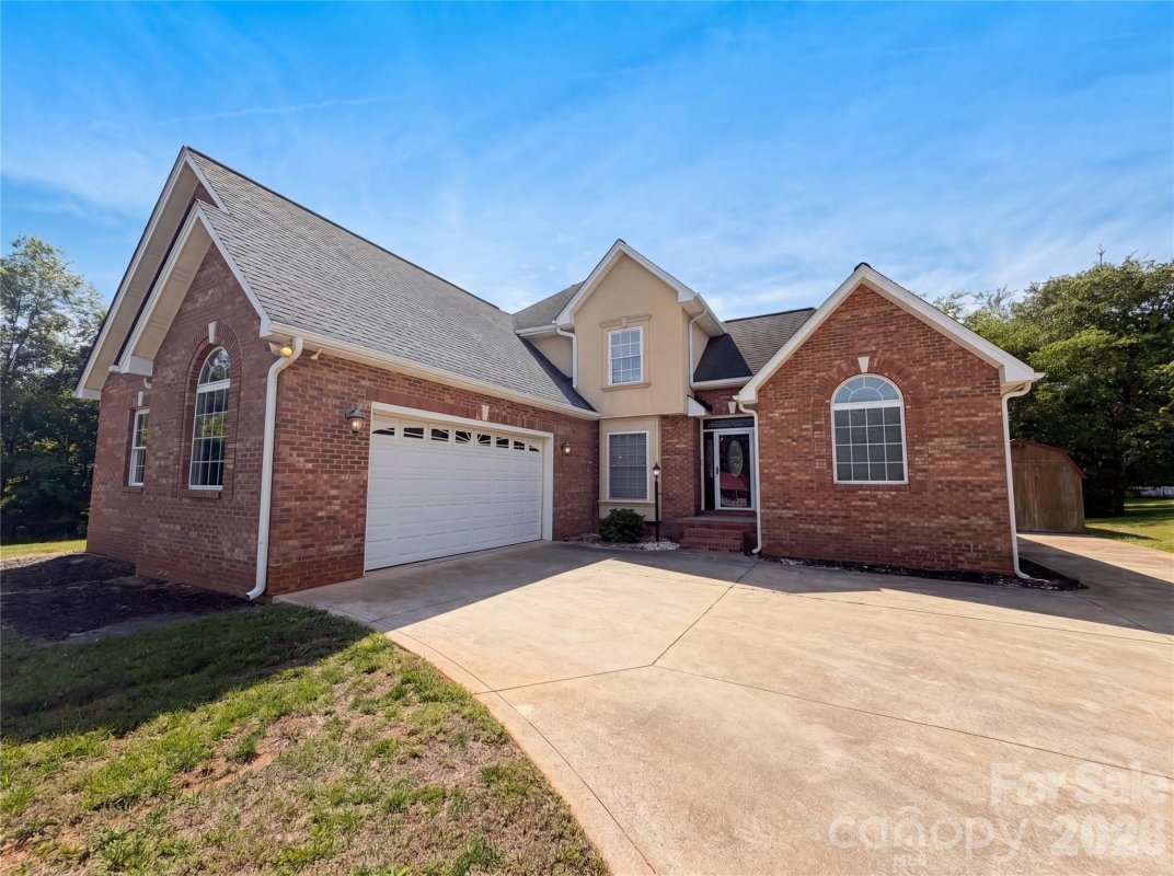 106 Woodfield Lane