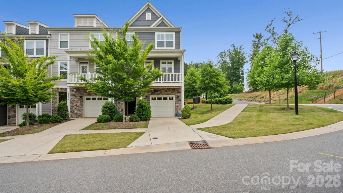 10406 Glenmere Creek Circle