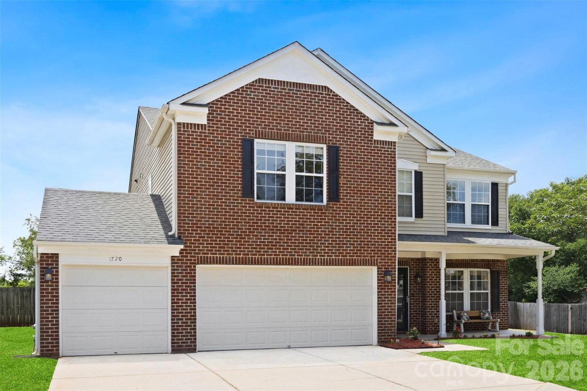 1720 Grove Tree Lane