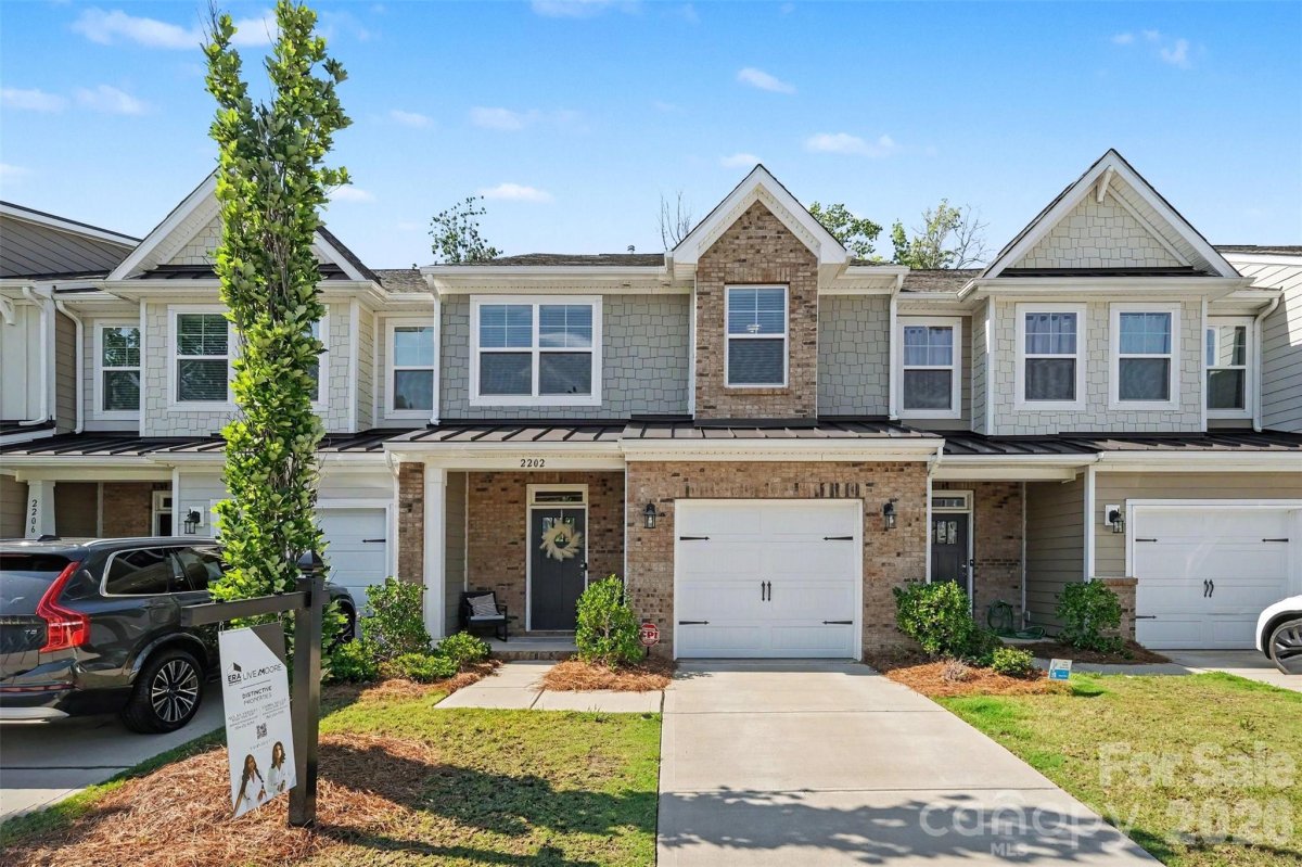 2202 Bexar Trail