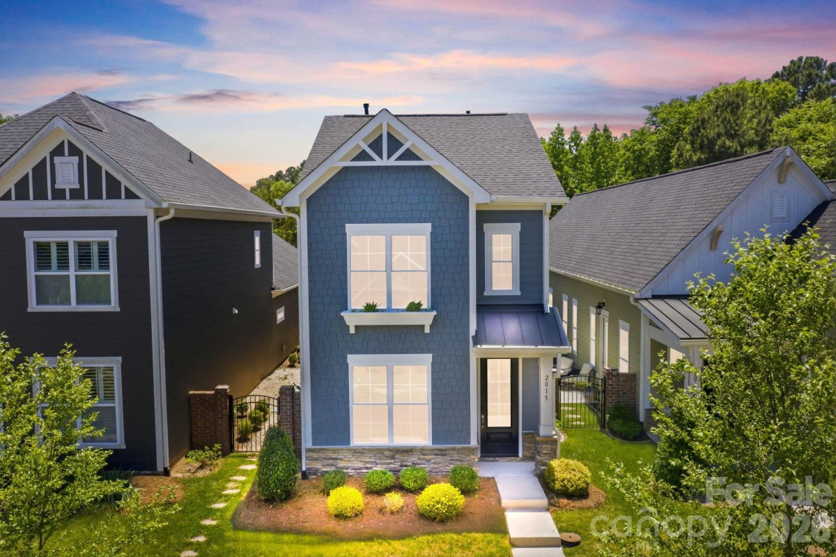 2015 Claybrook Lane