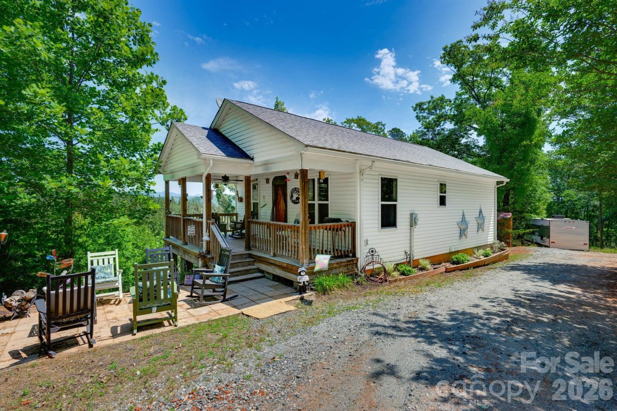 419 Travelers Rest Lane
