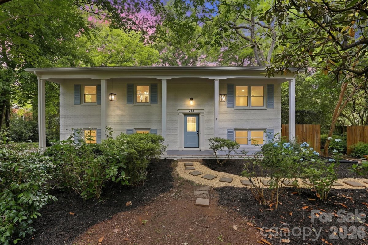 222 Sherwood Circle