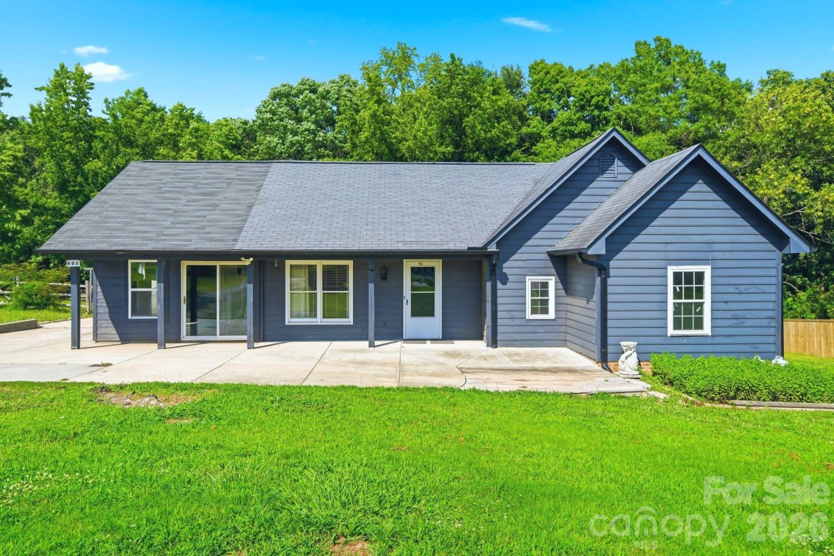 605 Brookside Drive