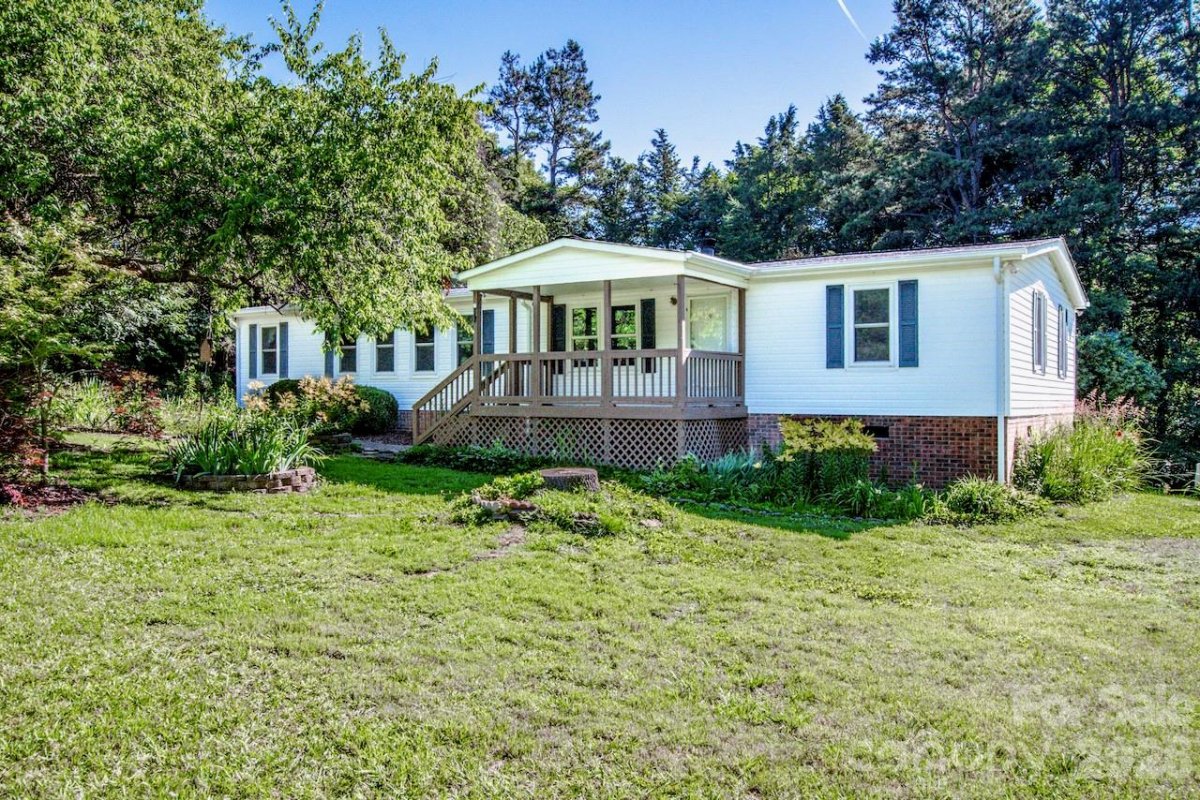 10372 Singletree Lane