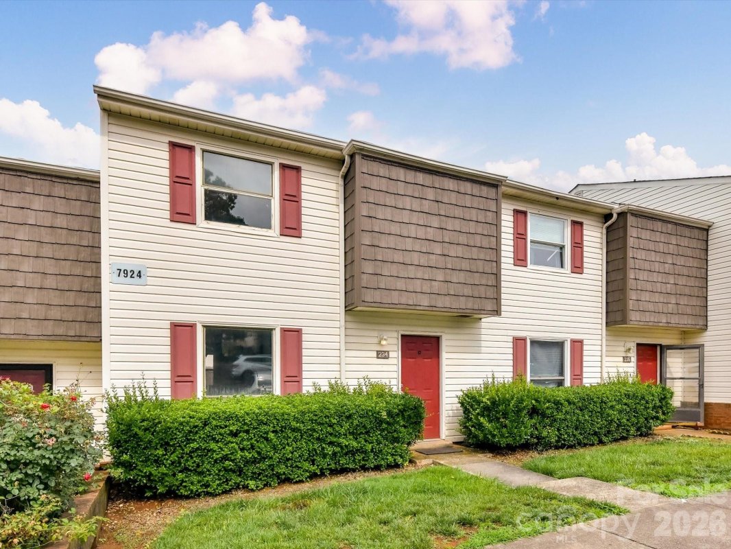7924 Shady Oak Trail