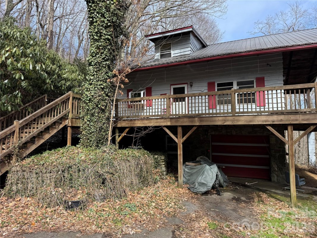 2085 Laurel Ridge