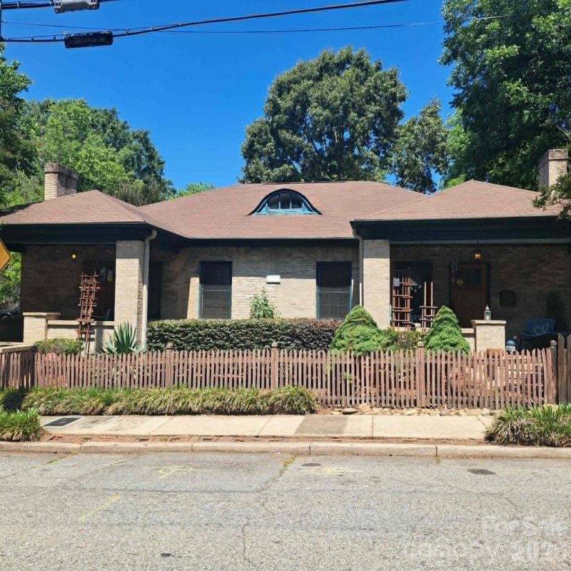 204 S Shaver Street