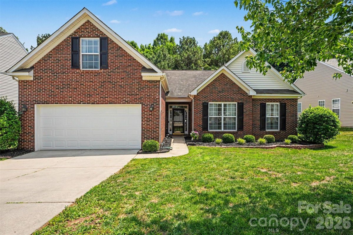 3146 Pine Bluff Way