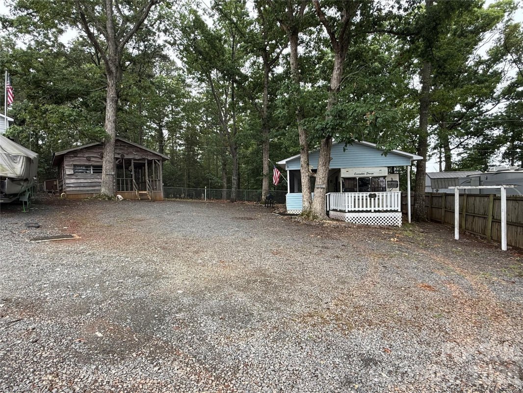 107 109 Holly Cove Trail