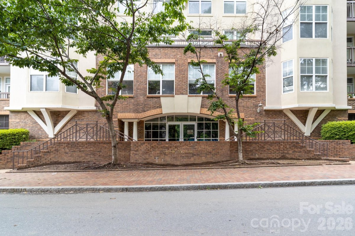 405 W 7th Street