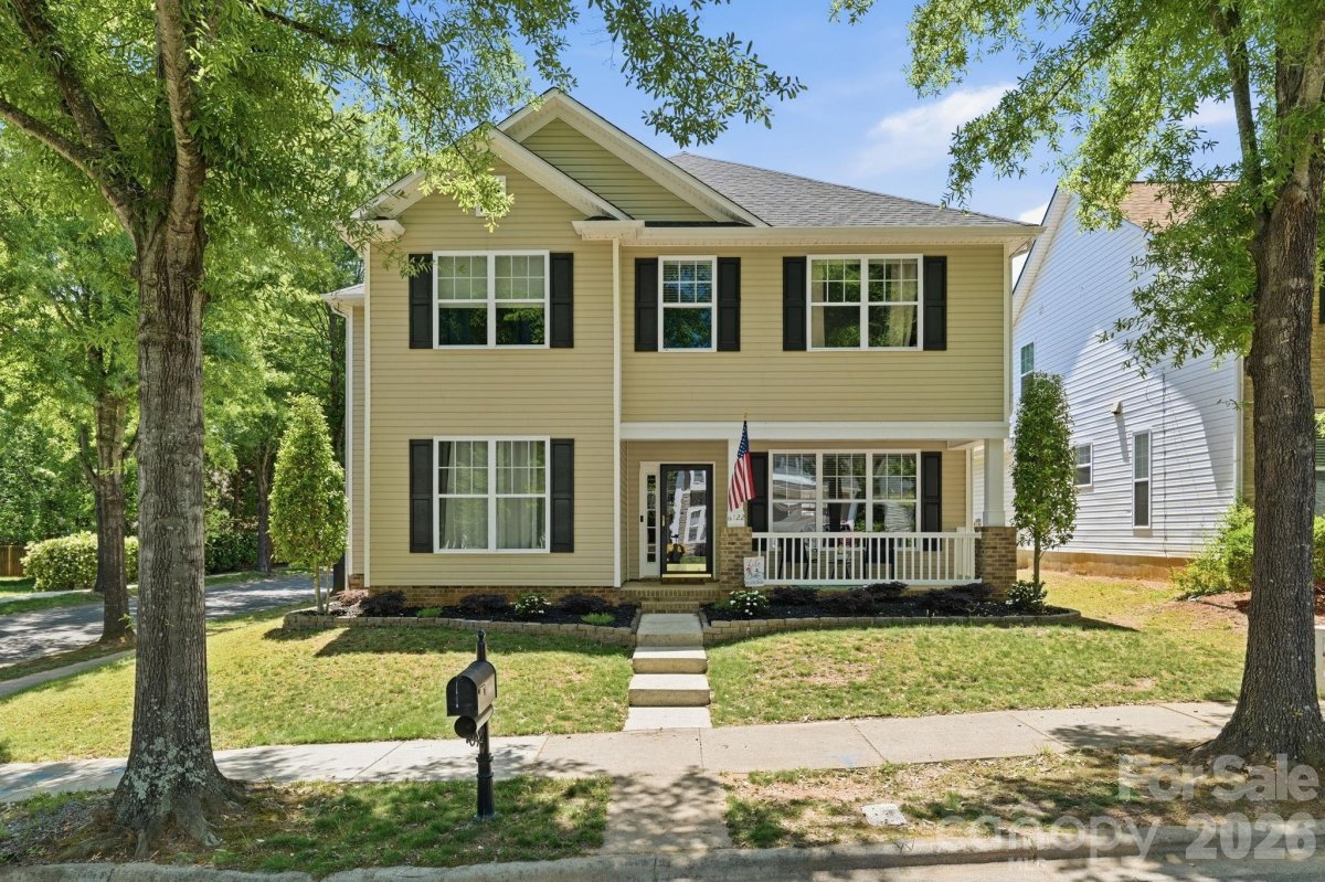 6122 Colonial Garden Drive