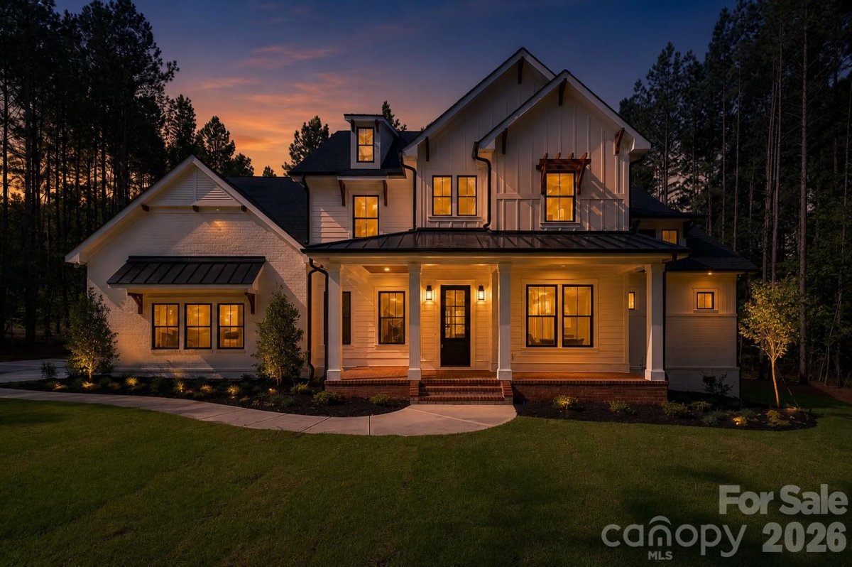 116 Silver Falls Drive