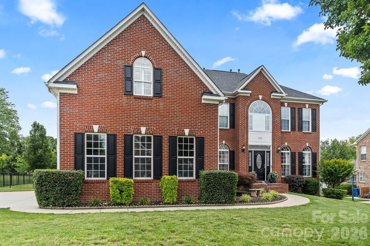 286 Corona Circle