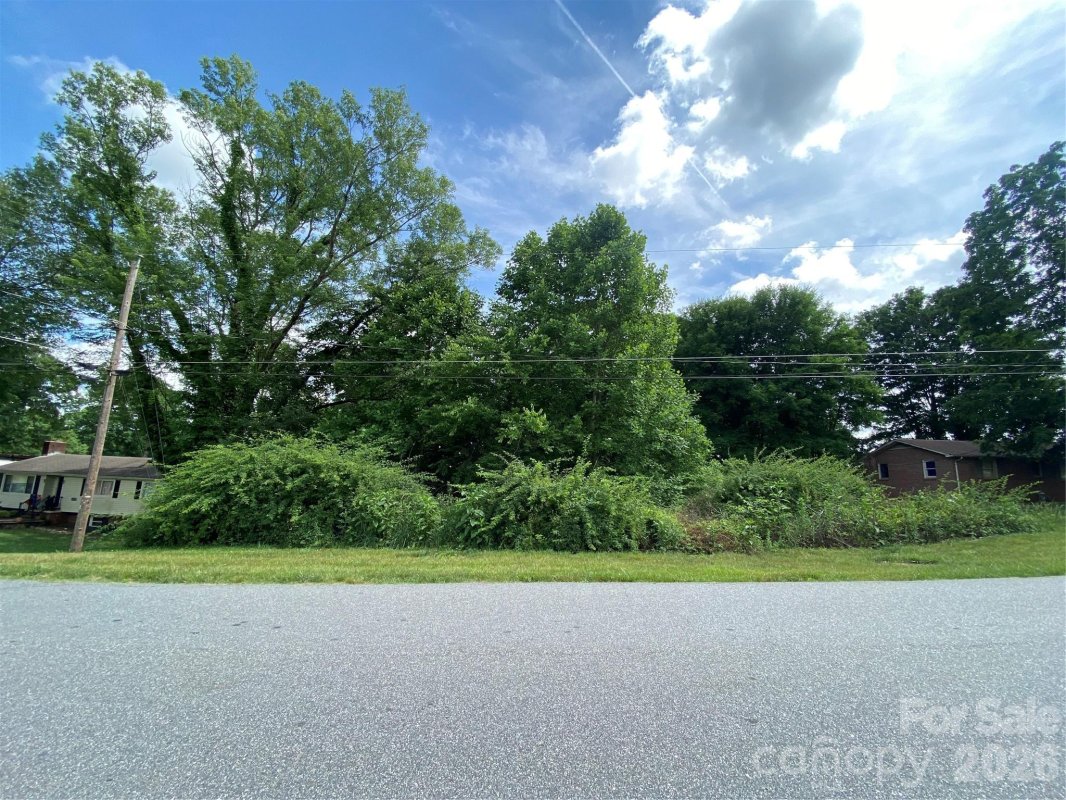 2061 Colonial Lane