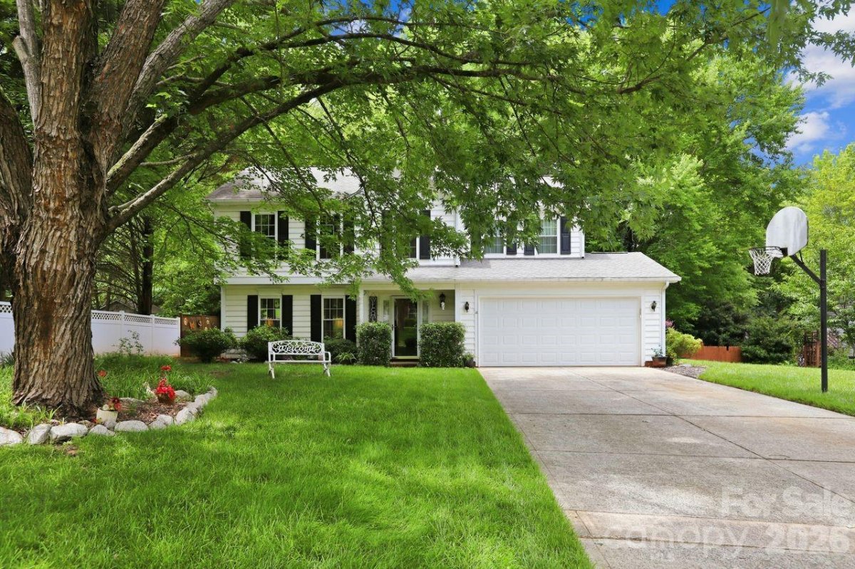 3009 Oakcroft Drive