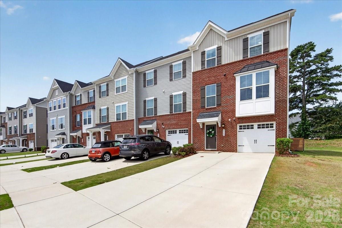 2662 Grantham Place Drive