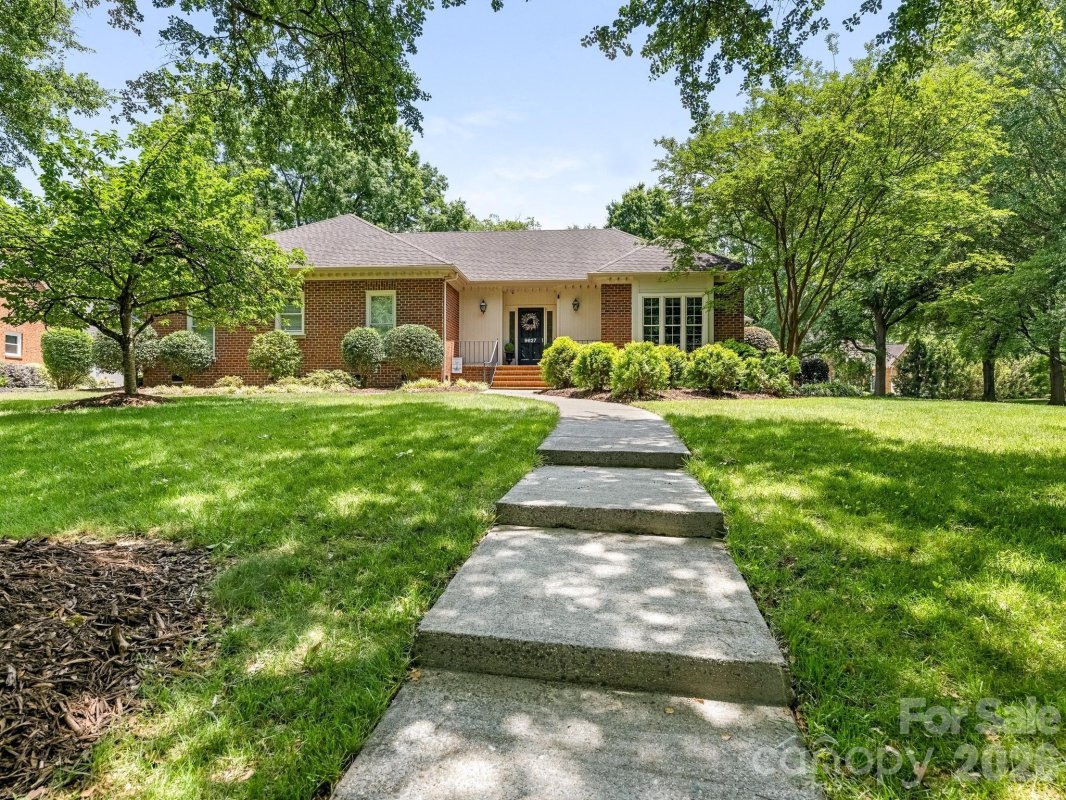 9627 Penshurst Trace