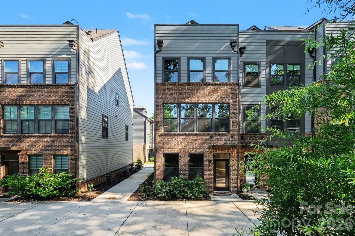 300 Twinflower Lane
