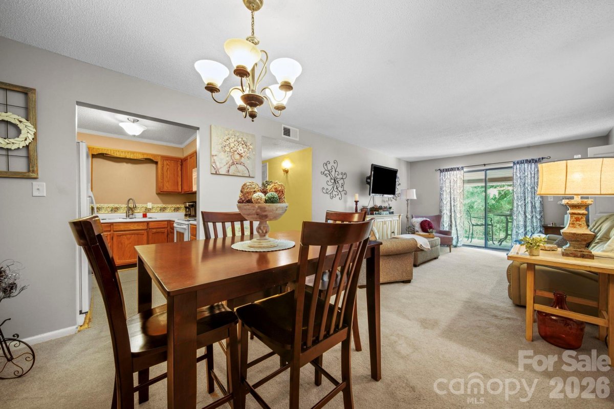 109 Carriage House Drive