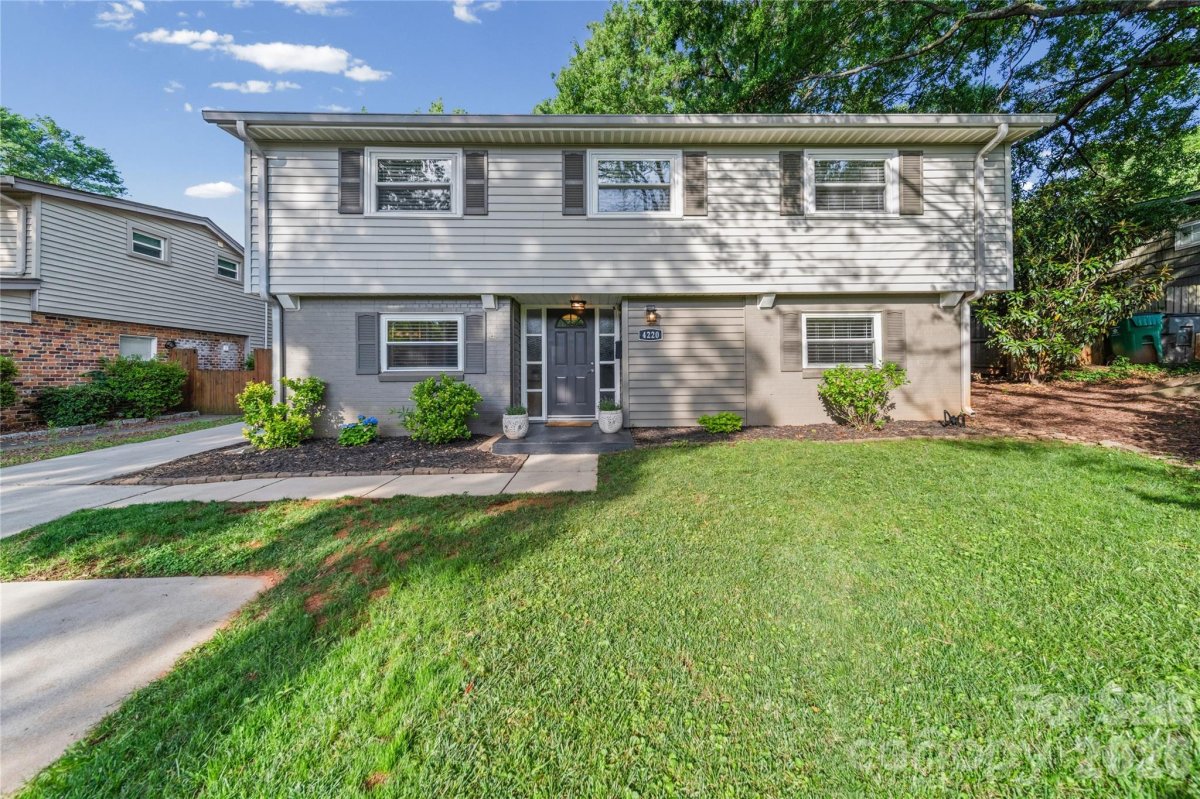 4220 Firwood Lane
