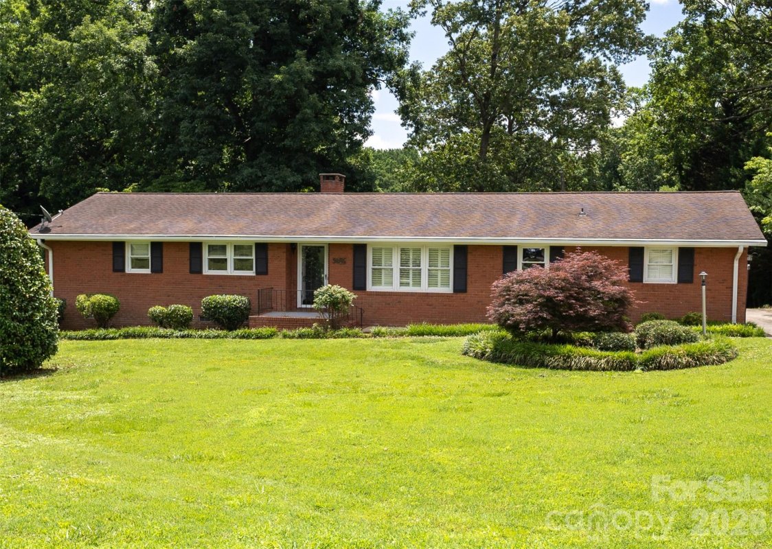 118 Amity Circle