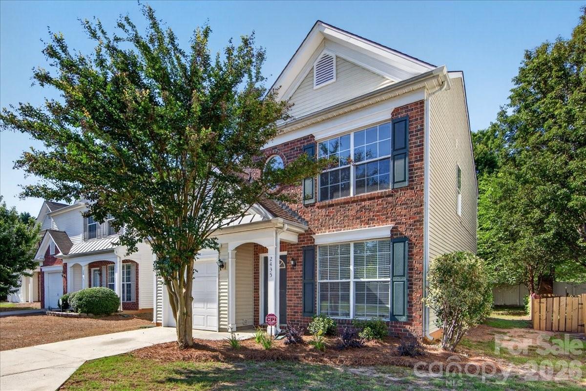 2435 Normancrest Court