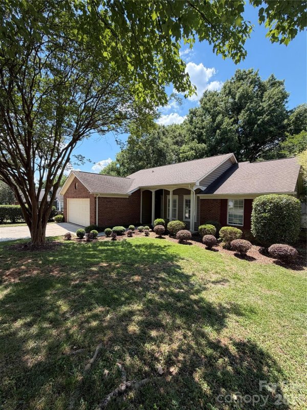 12207 Landing Green Drive