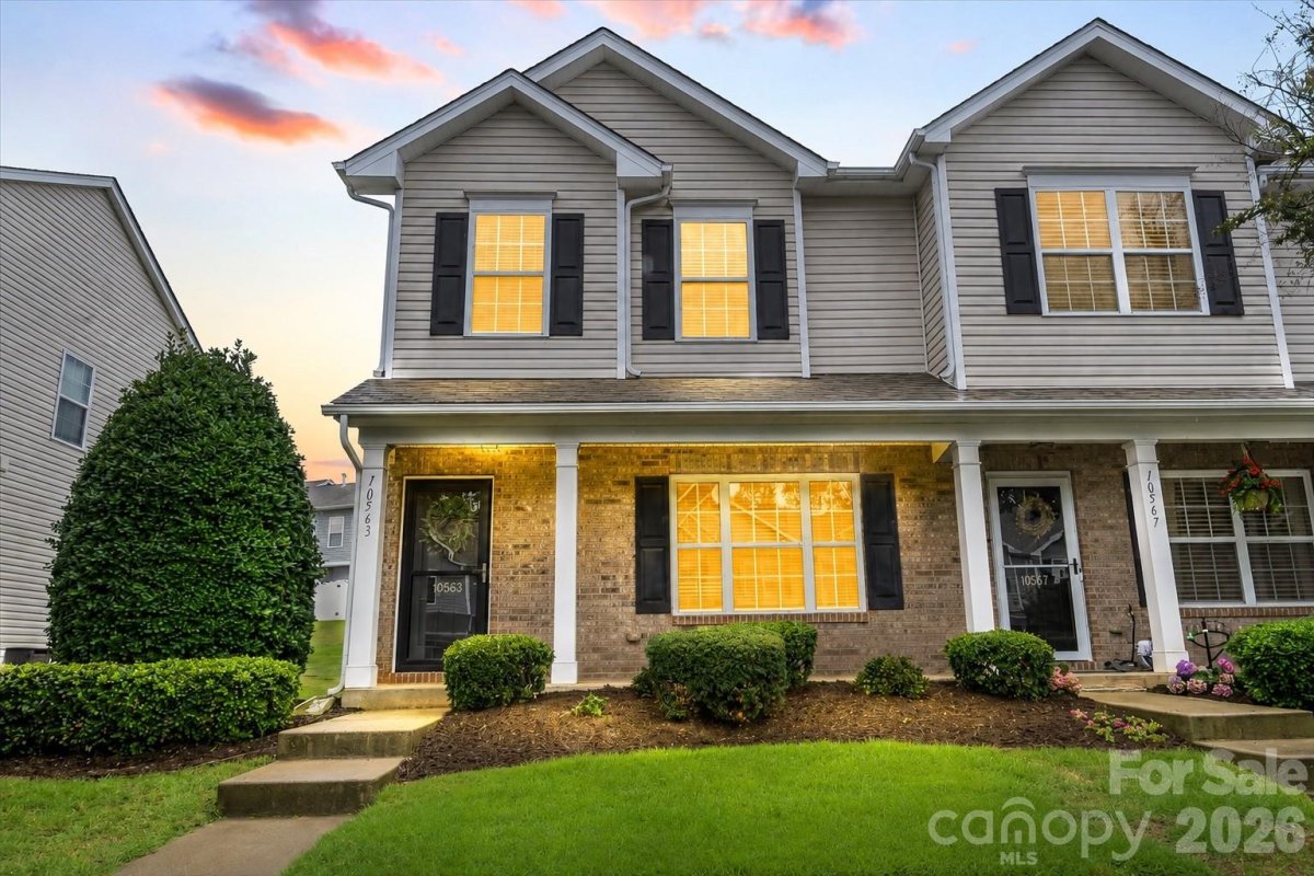 10563 Stoneacre Court