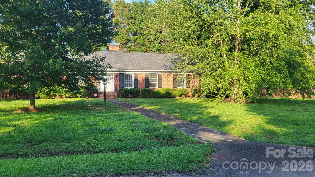 1934 Hayes Drive