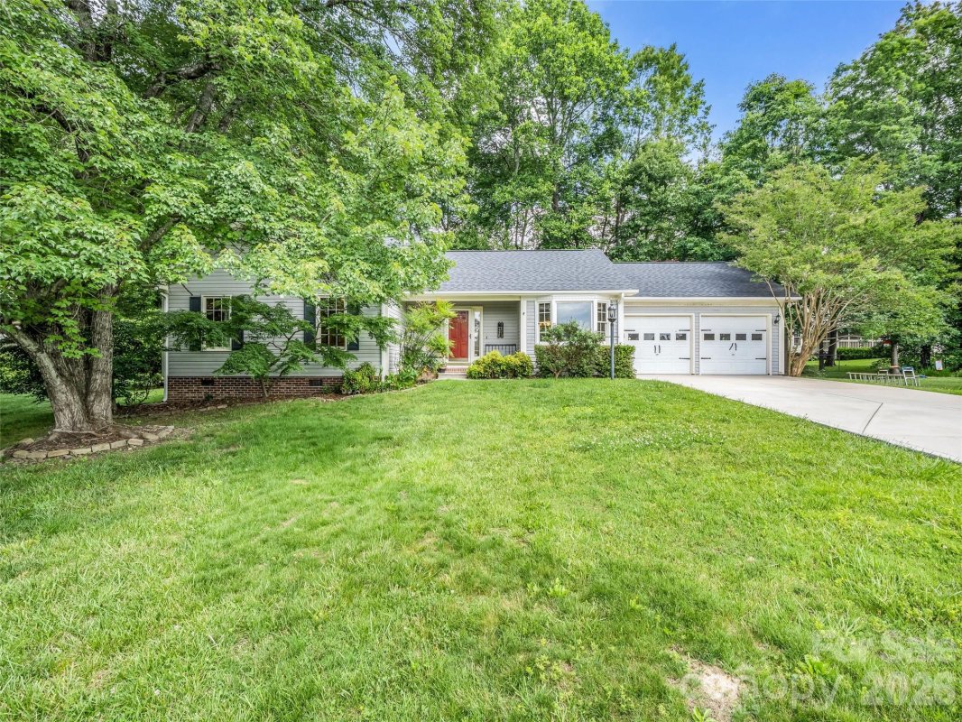 606 Woodberry Court