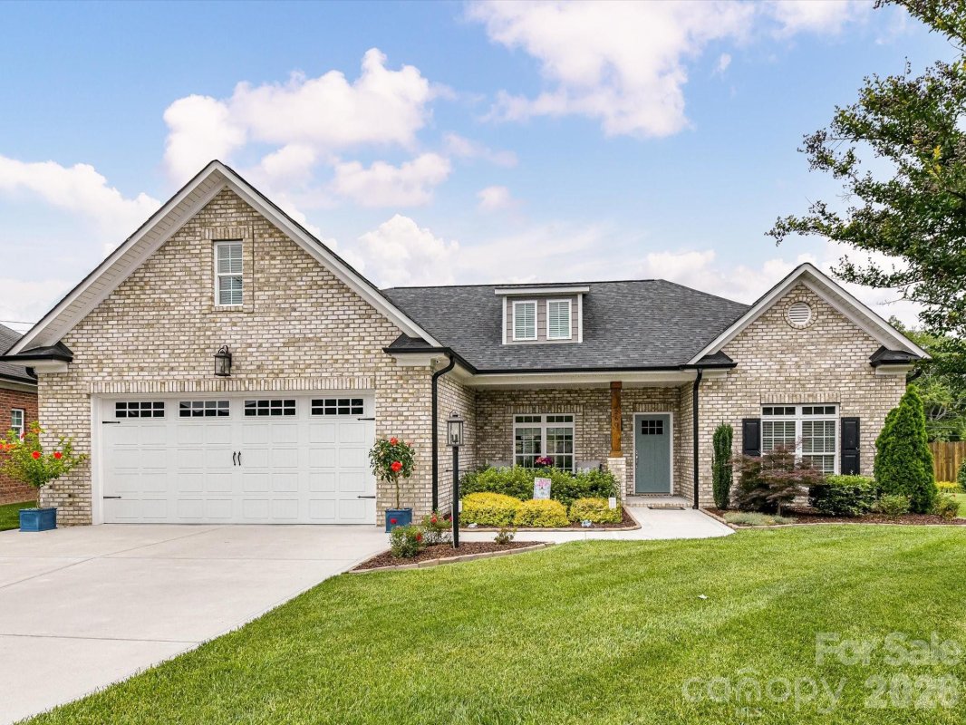260 Lagoda Drive