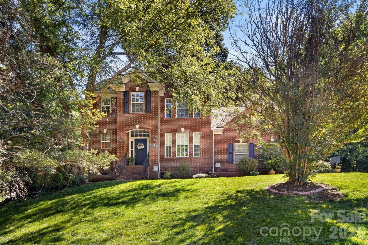 324 Brixham Place